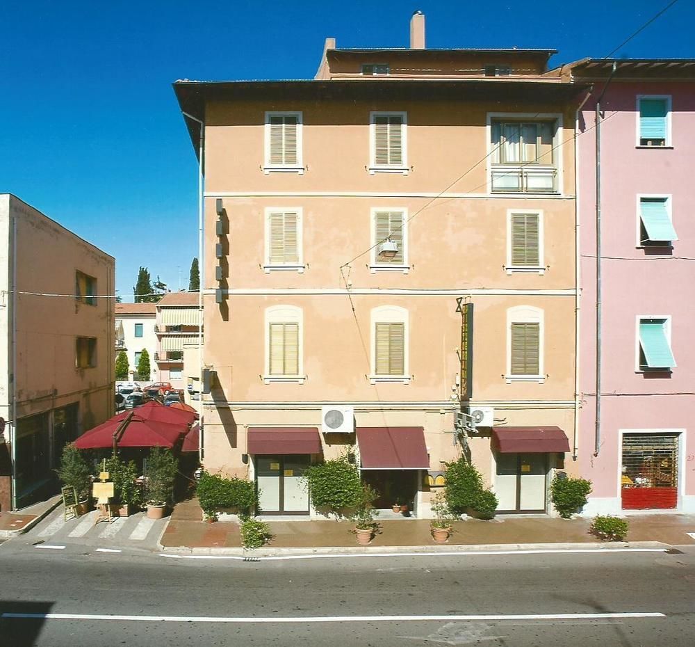Hotel Il Ponte Cecina  Kültér fotó